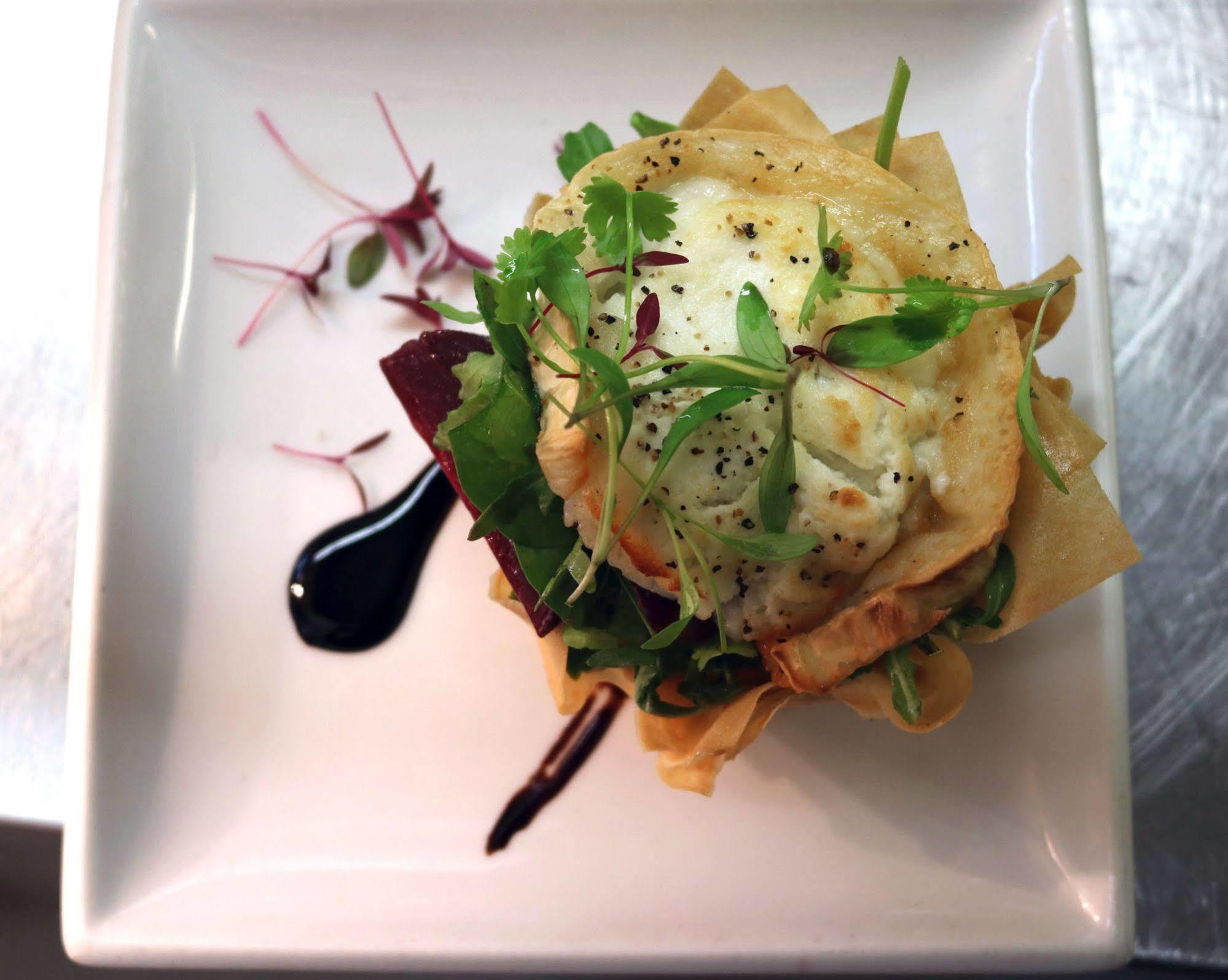 The Oyster Smack Inn Burnham-on-Crouch Esterno foto